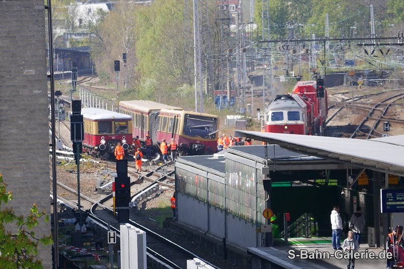S-Bahn-Unfall am 15.04.2020 in Berlin-Lichtenberg - S-Bahn Berlin - Foto: Olaf Hoell S-Bahn-Unfall am 15.04.2020 in Berlin-Lichtenberg - S-Bahn Berlin - Foto: Olaf Hoell