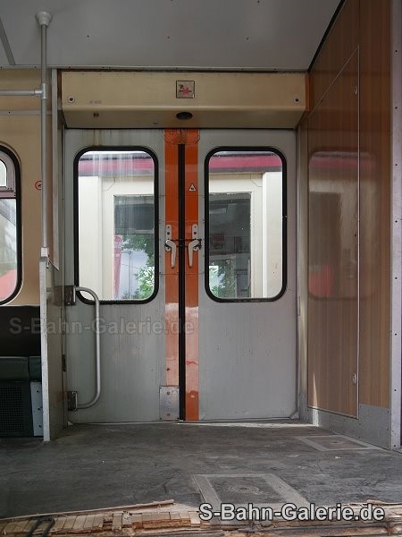 Baumuster 270 001 am 25.05.2024 in Erkner - S-Bahn-Galerie.de Baumuster 270 001 am 25.05.2024 in Erkner - S-Bahn-Galerie.de
