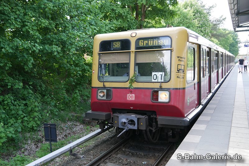 485 168 am 10.05.2018 in Bergfelde - S-Bahn-Galerie.de 485 168 am 10.05.2018 in Bergfelde - S-Bahn-Galerie.de