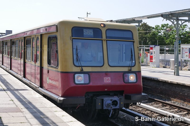 485 168 am 18.07.2021 in Schöneweide - S-Bahn-Galerie.de 485 168 am 18.07.2021 in Schöneweide - S-Bahn-Galerie.de